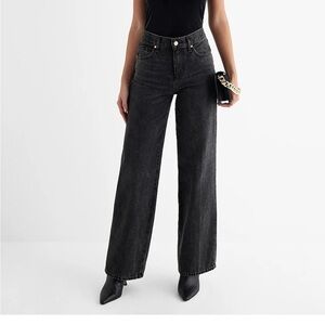 Express Super High Rise Black Wide-Leg Jeans